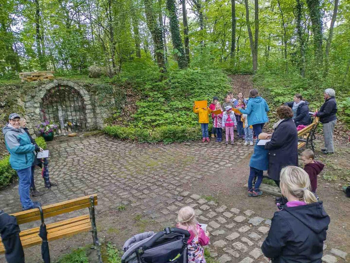 Maiandacht für Kinder auf der Schanz