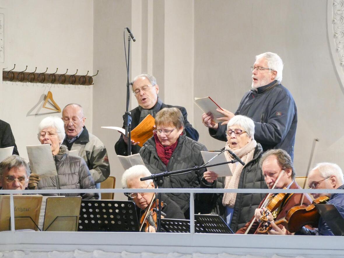 Bilder zum Festgottesdienst aus der Pfarrei St. Peter