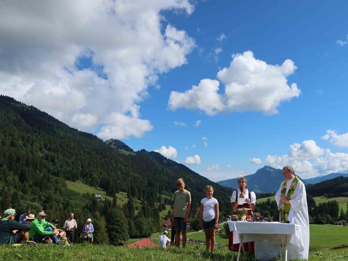 Bergmesse oberhalbe der Alpe Gerstenbrändle