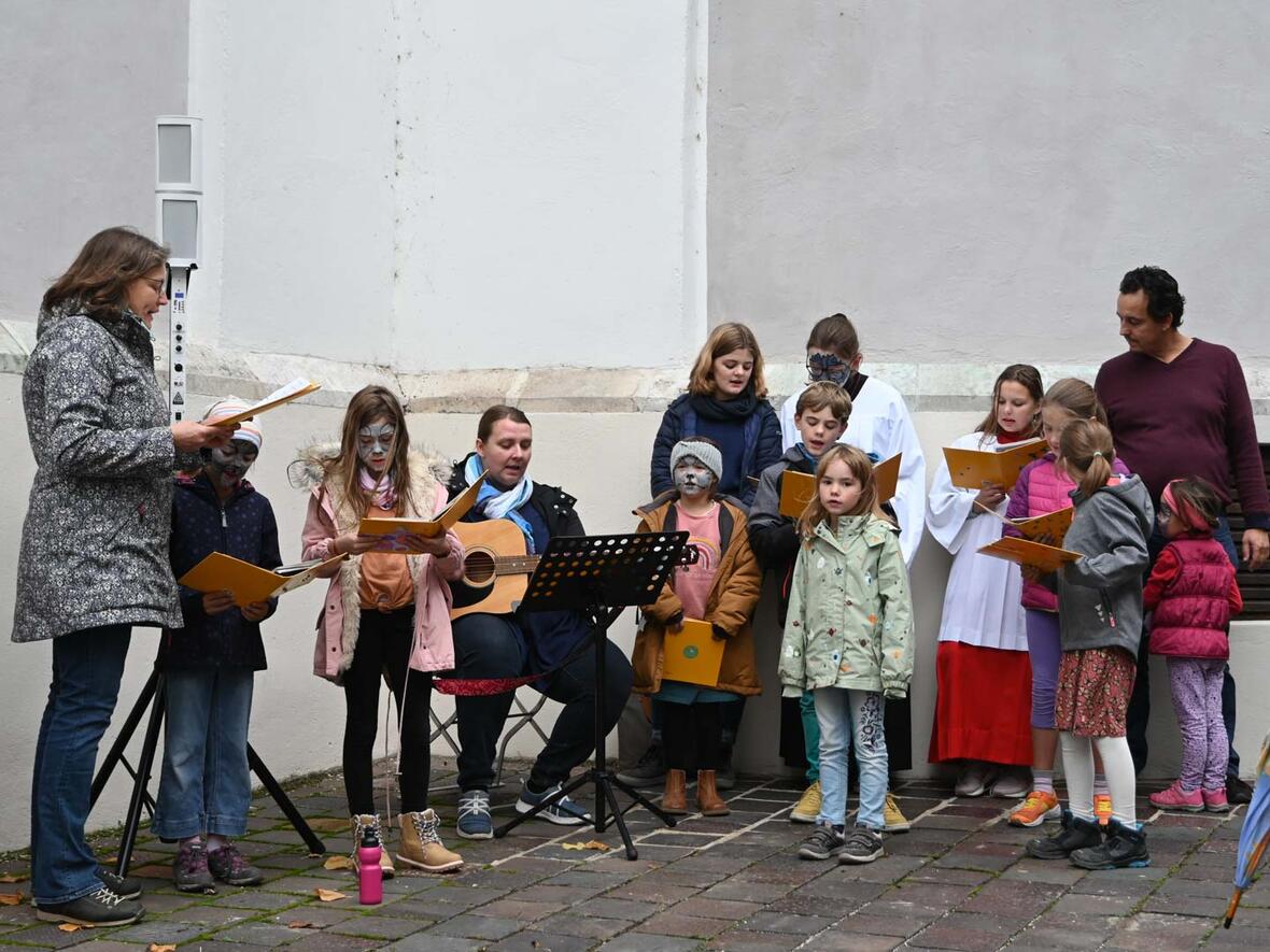 Ein erfrischendes Lied vom KinderChor St. Peter