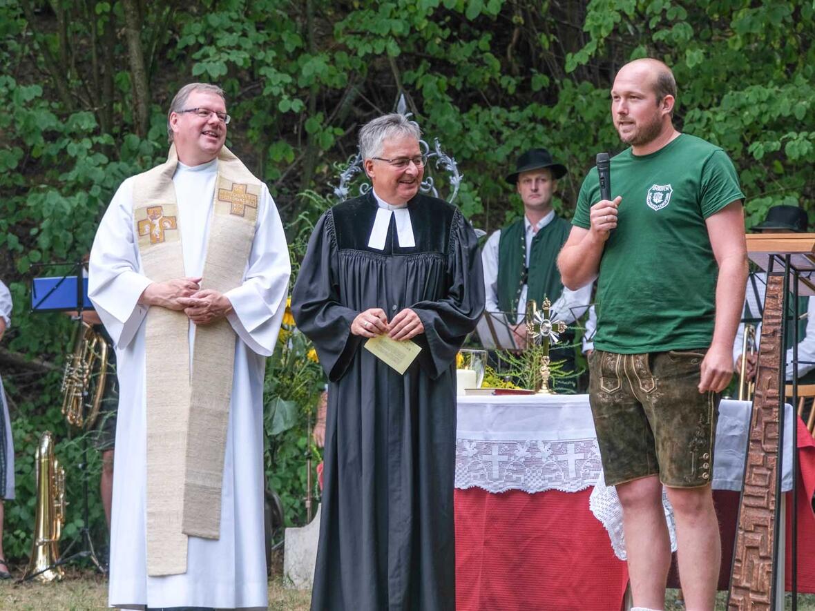Kreuzsegnung beim Schützenverein Sehensand