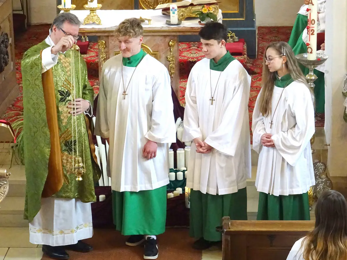 Sonntagsgottesdienst St. Martin Verabschiedung der scheidenden Oberministranten