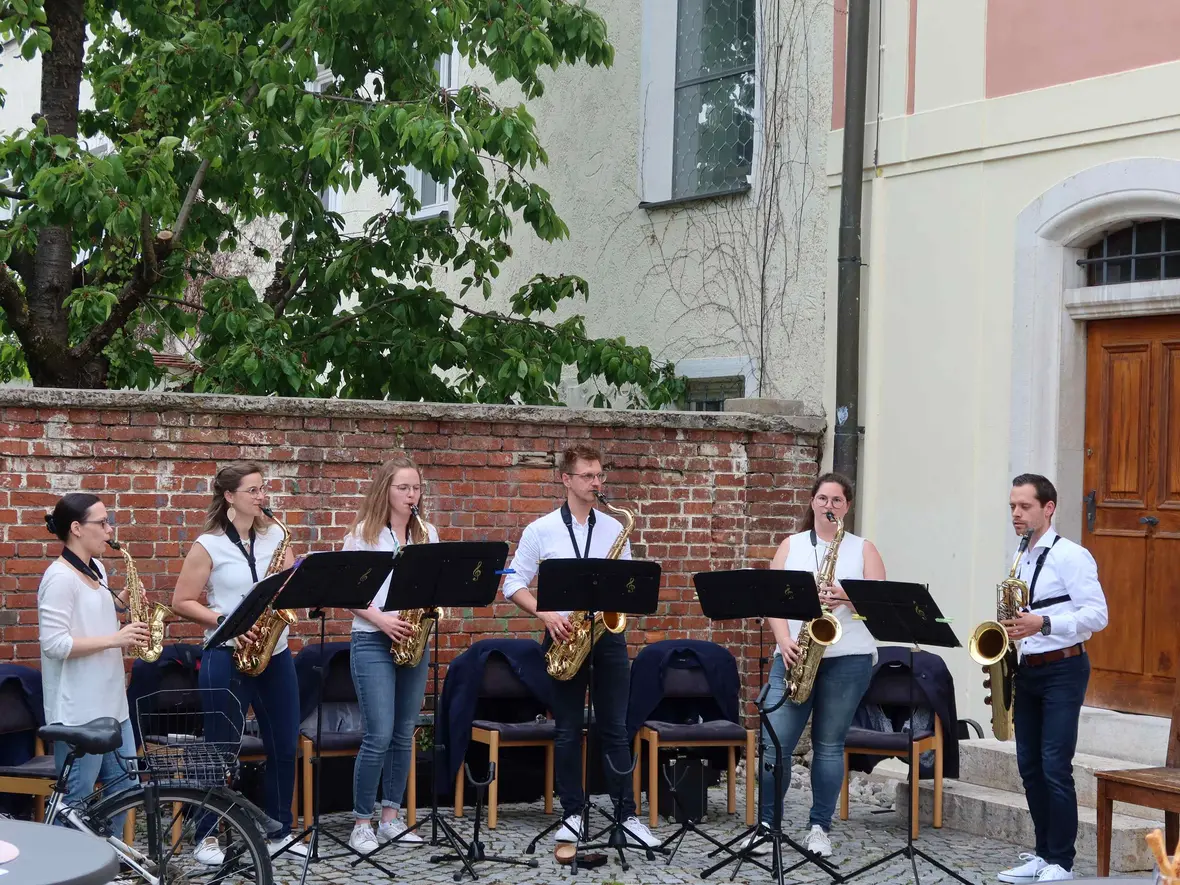 Das "Saxtett" der Neuburger Stadtkapelle sorgte für einen schönen Musikabend.