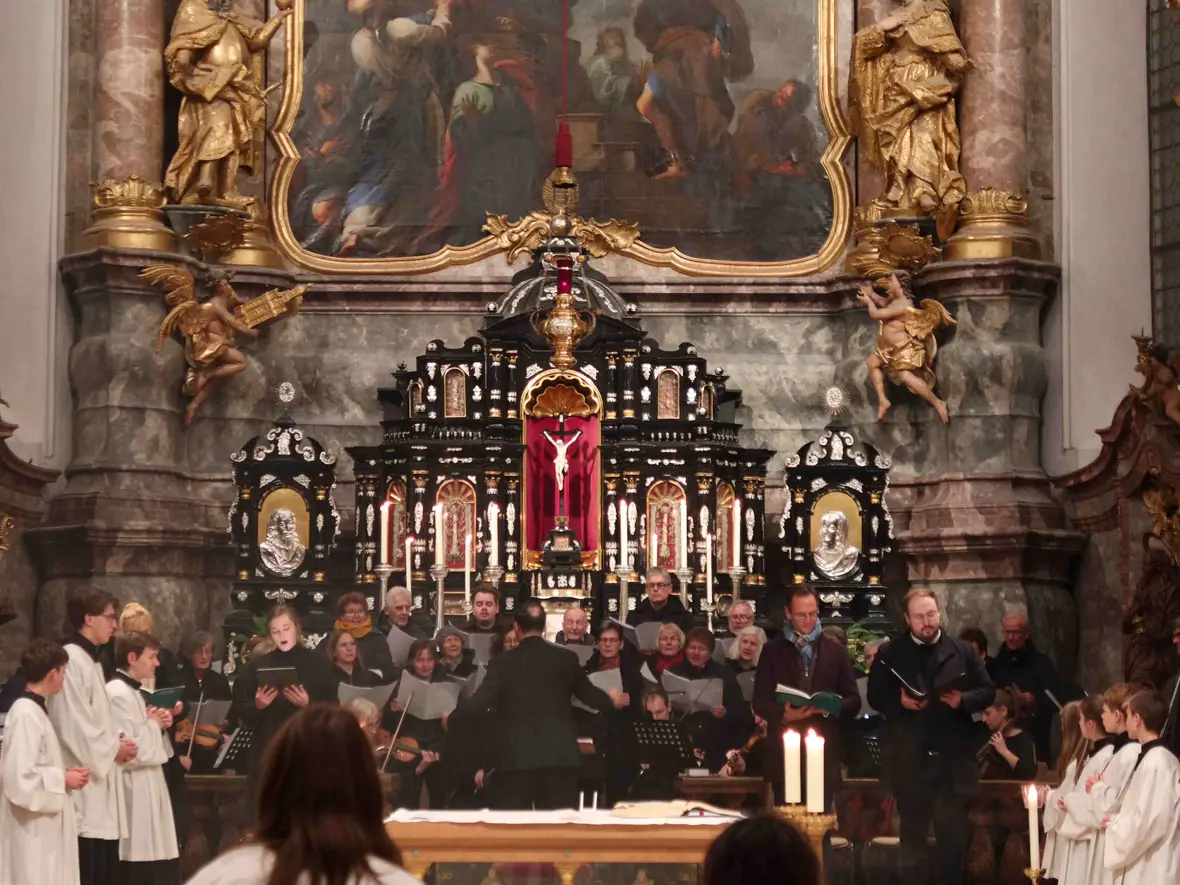 Gottesdienst Christkönig Die Chorgemeinschaft St. Peter und Hl. Geist