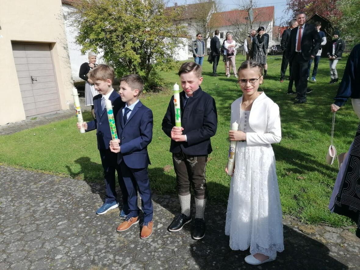 Fototermin im Pfarrgarten in Rohrenfels.