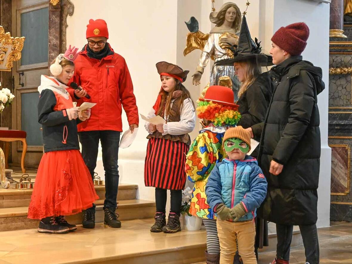 Familiengottesdienst im Fasching.