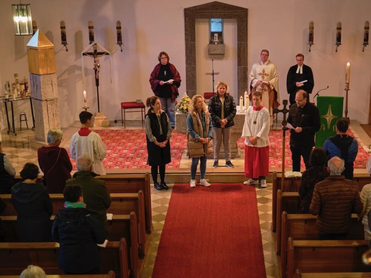 Fürbitten der Gemeindemitglieder.