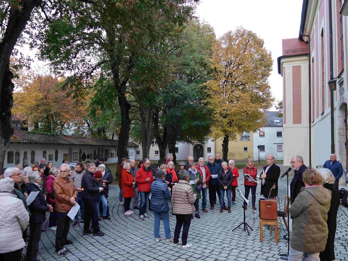 Josi Voigt begrüßte die zahlreichen Teilnehmer