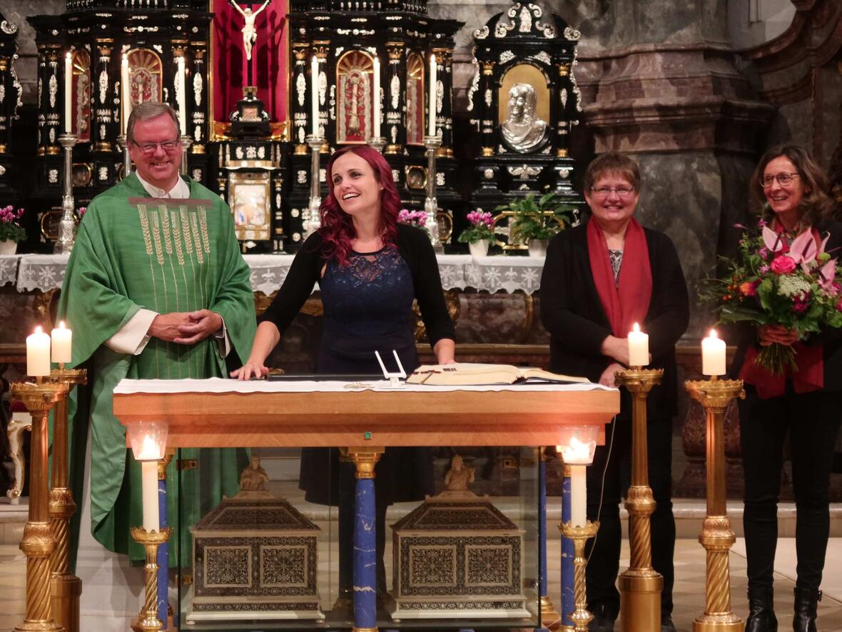 Abendmesse mit dem Chor Leuchtfeuer