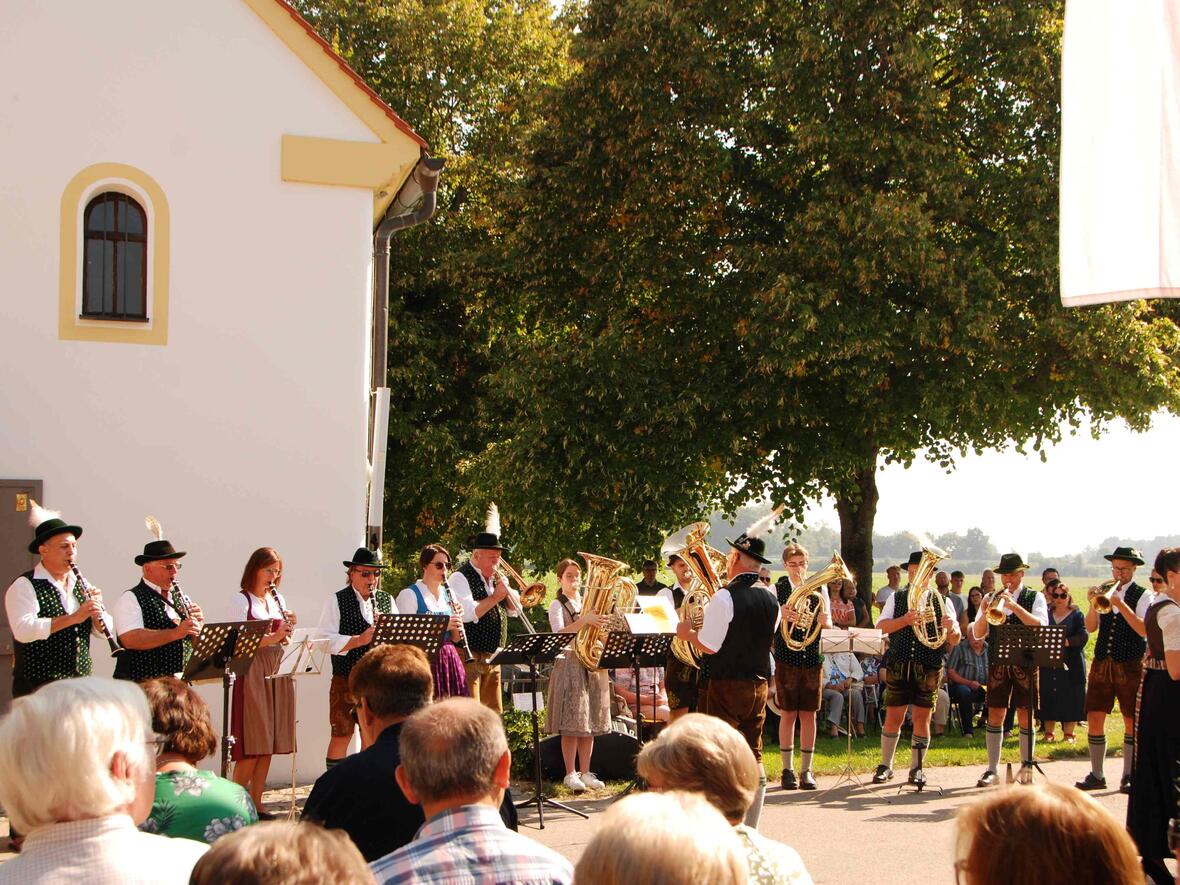 Kahlhoffest 2023 Die Rohrenfelser Blasmusik sorgte für die musikalische Gestaltung.