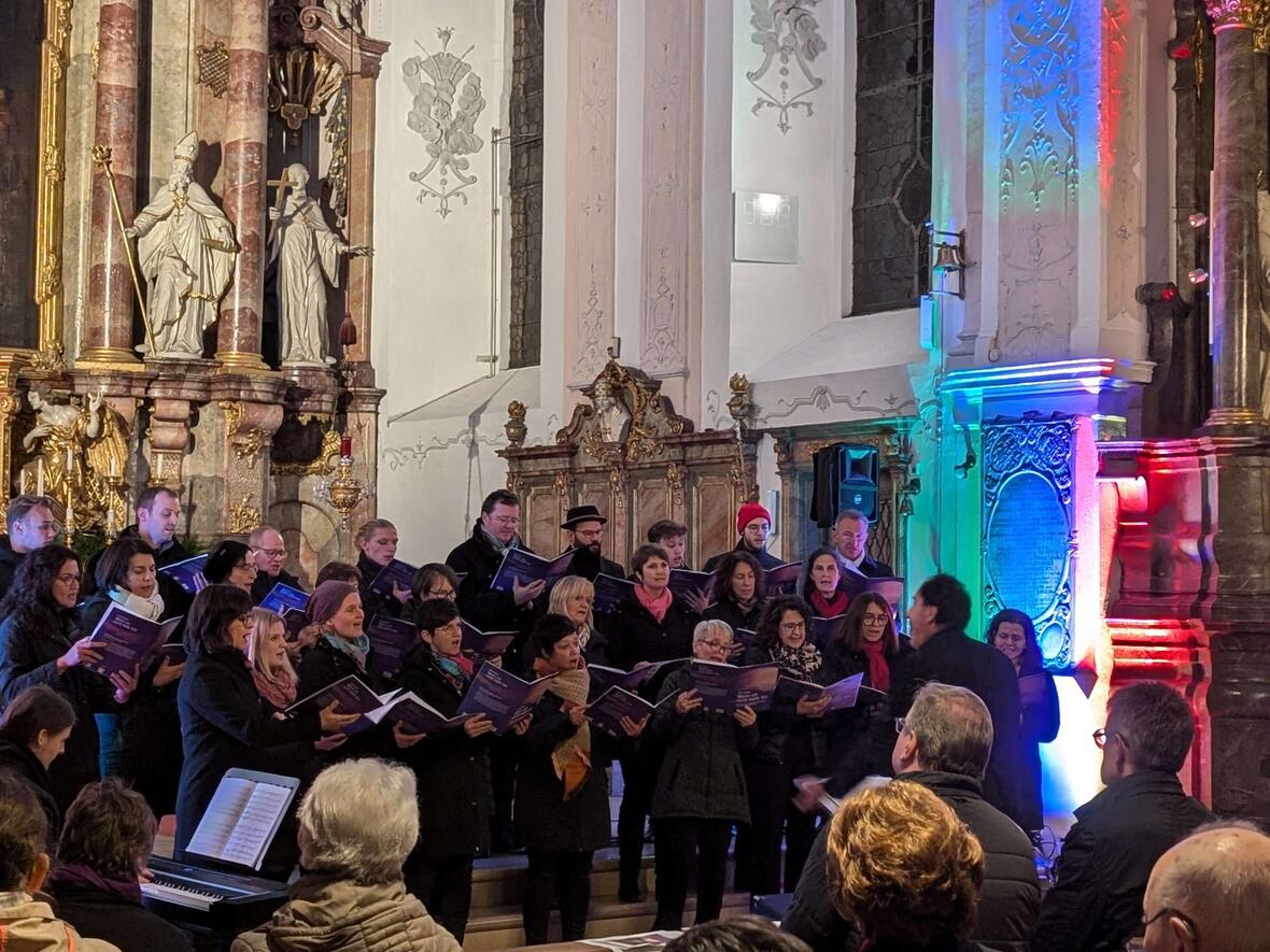 Der Projektchor 2024 aus Weilheilm gastierte in der Hl. Geist Kirche.