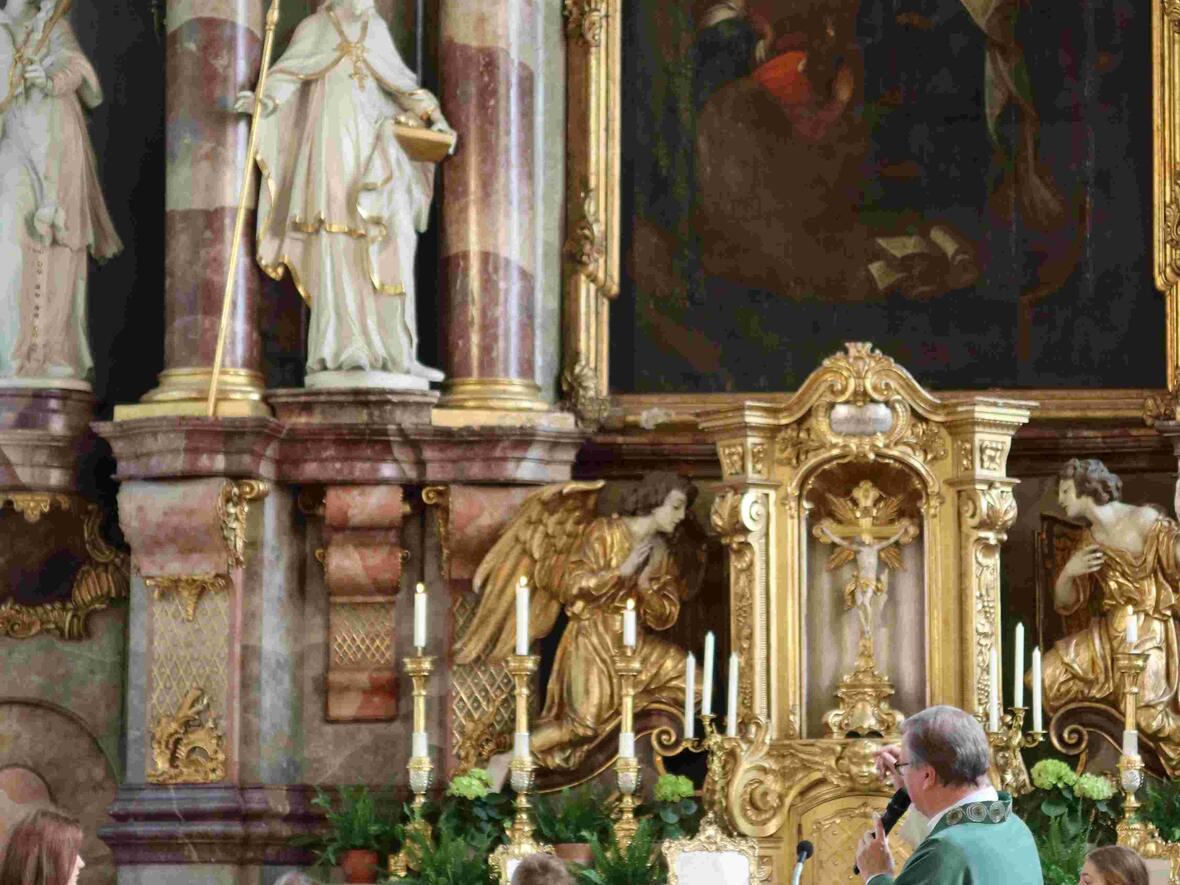 Familiengodi um den Hl. Ulrich Spannend: woran erkennt man den Bistumsheiligen?