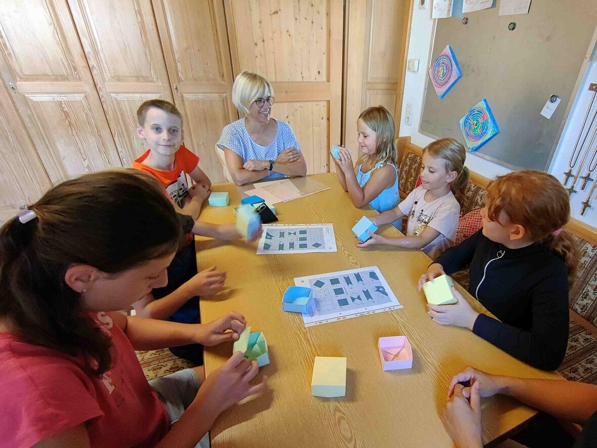 Die Verpackung wurde auch gleich gebastelt.