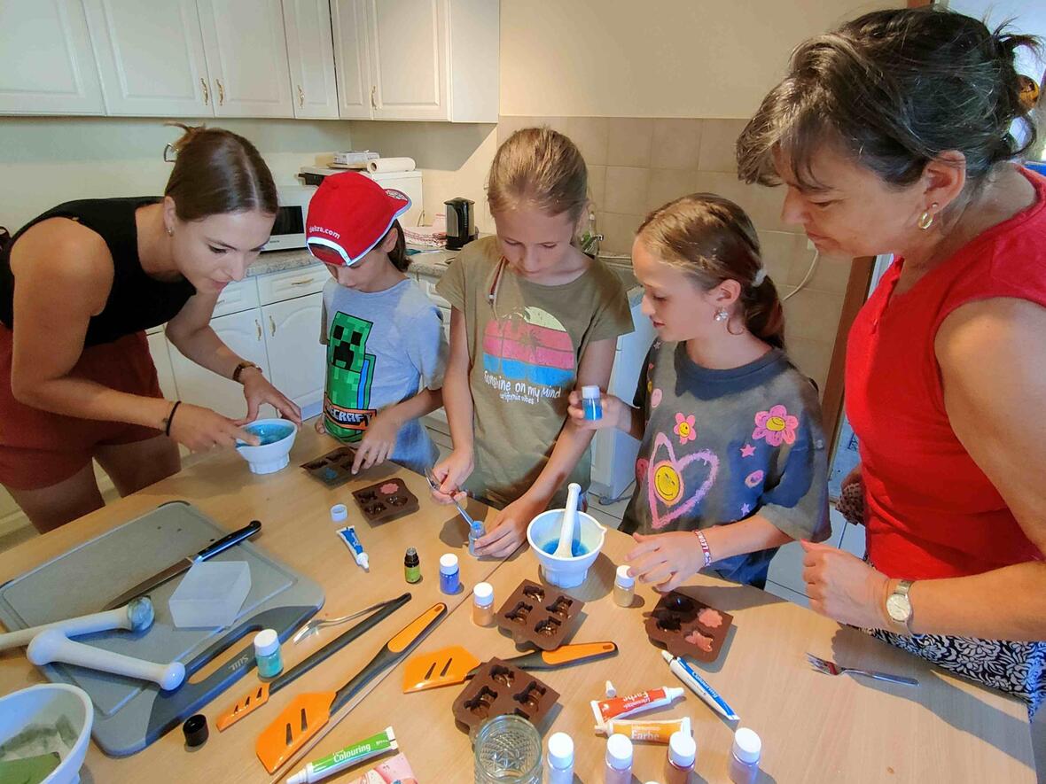 Seifengießen im Ferienprogramm