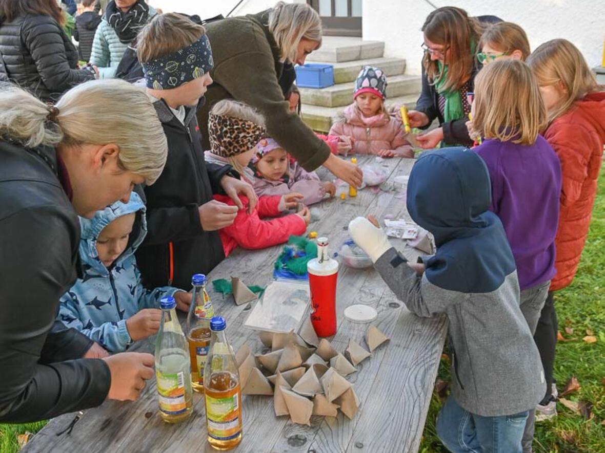 KinderKirche XXL Oktober 2024 Spatzen basteln