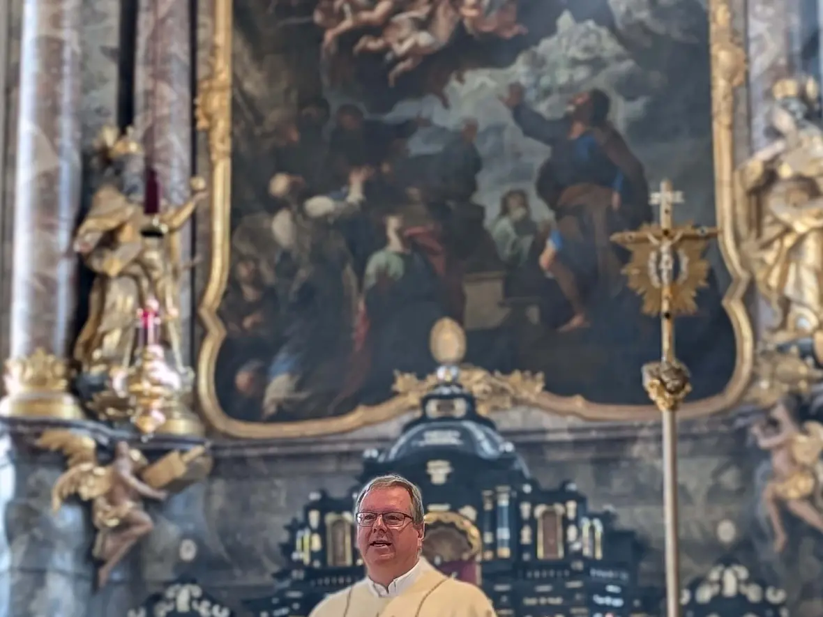 Predigt unter dem Altarbild