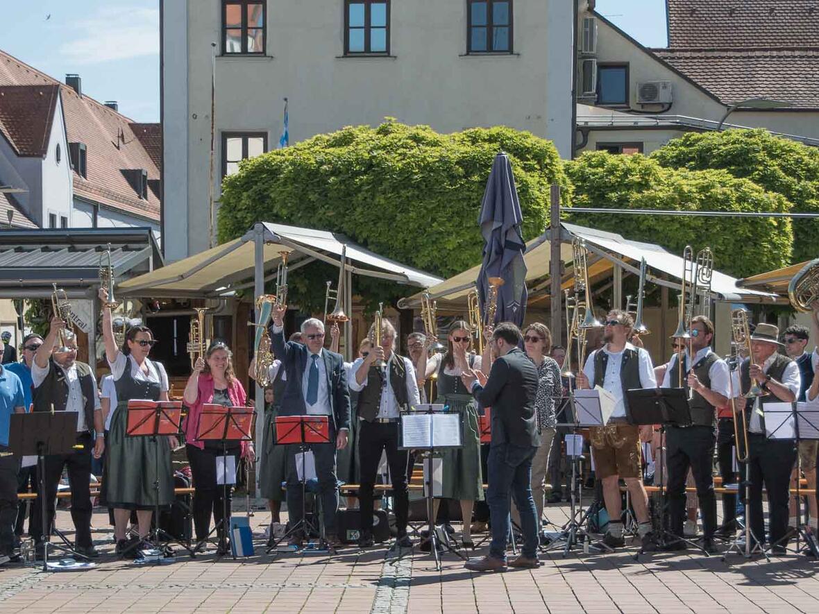 Ökumenischer Gottesdienst am Pfingstmontag Der Projektposaunenchor verabschiedet sich.