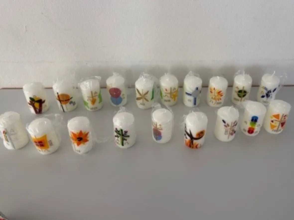 Osterkerzenbasteln Hl. Geist