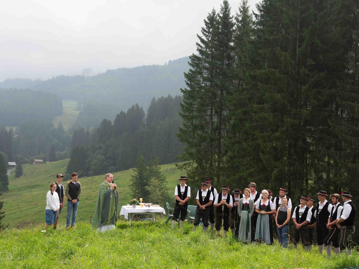 Pfarrrer Herbert Kohler begrüßte die Gläubigen und die Musiker, die den Gottesdienst begleiteten.