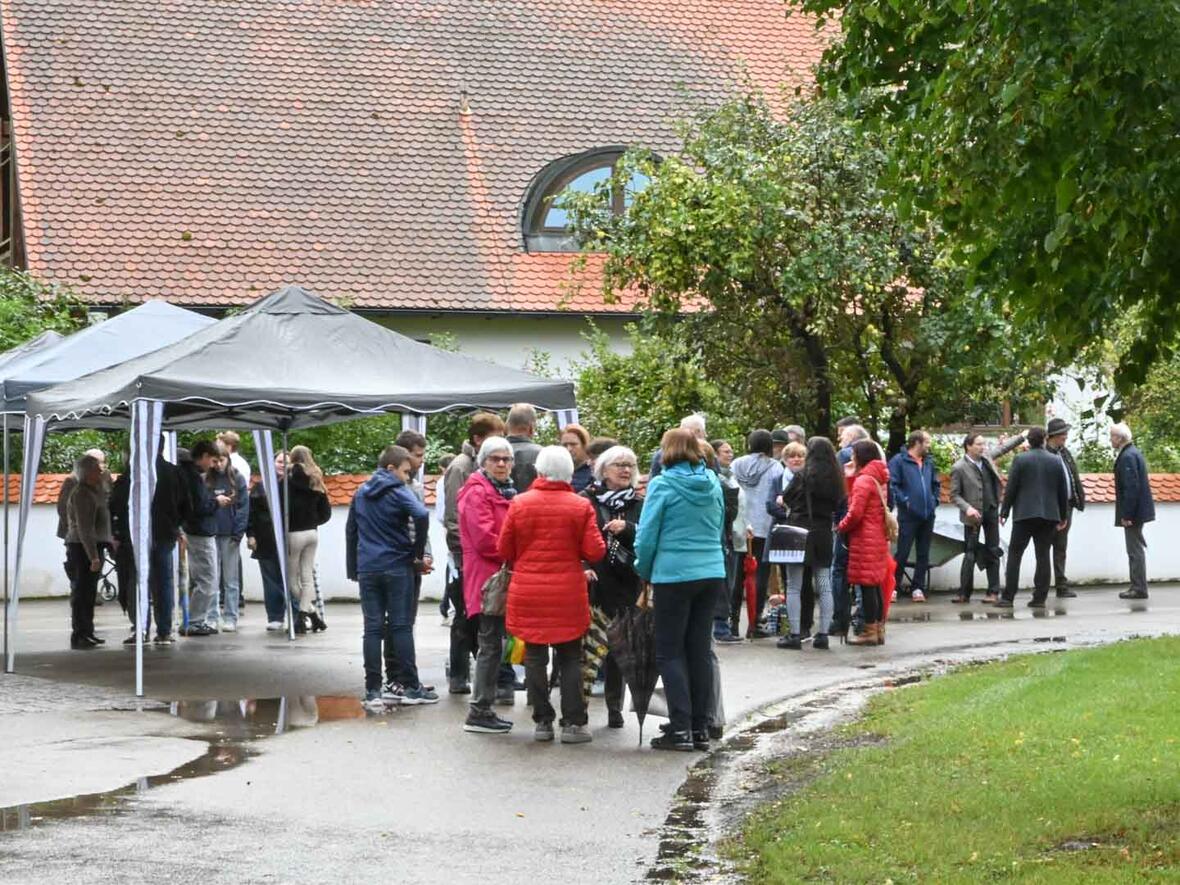 Aufnahmezeit 11:38 Uhr. Die Schirme sind zu.