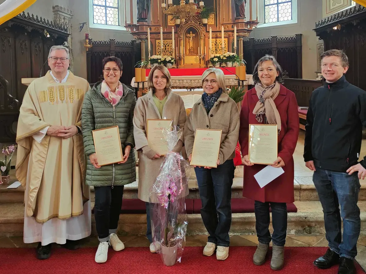 Pfarrer Herbert Kohler bedankte sich bei den Mitgliedern des PGR Rohrenfels