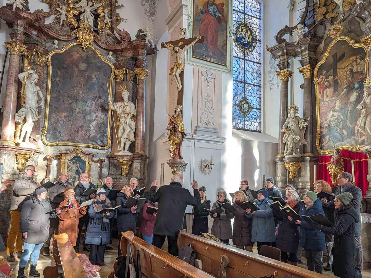 Der Chor Windrose begeisterte mit Weihnachtsliedern aus aller Welt