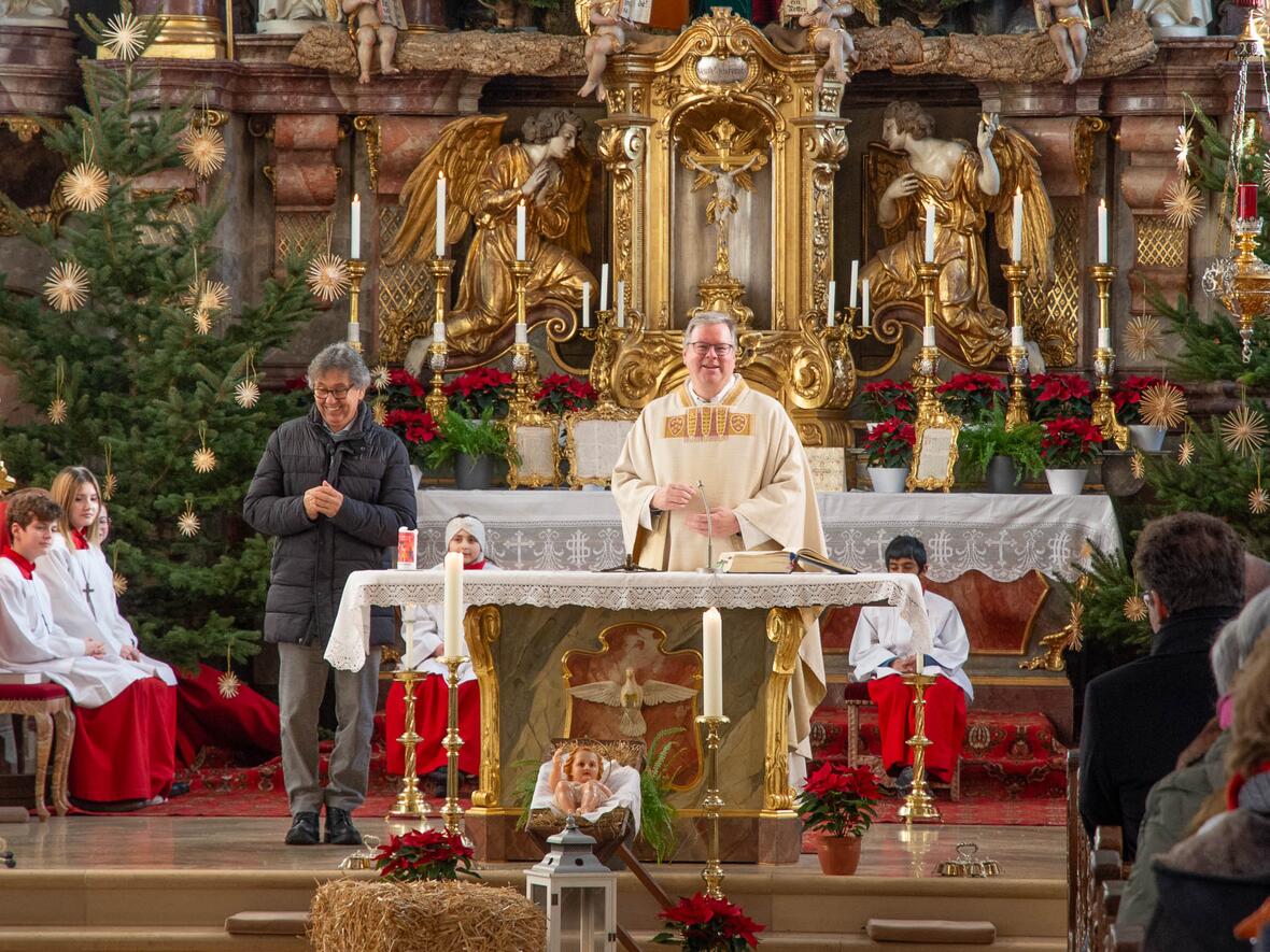 Pfarrer Herbert Kohler freut sich, dass Martin Knöferl beim Start ins Jubiläumsjahr dabei ist