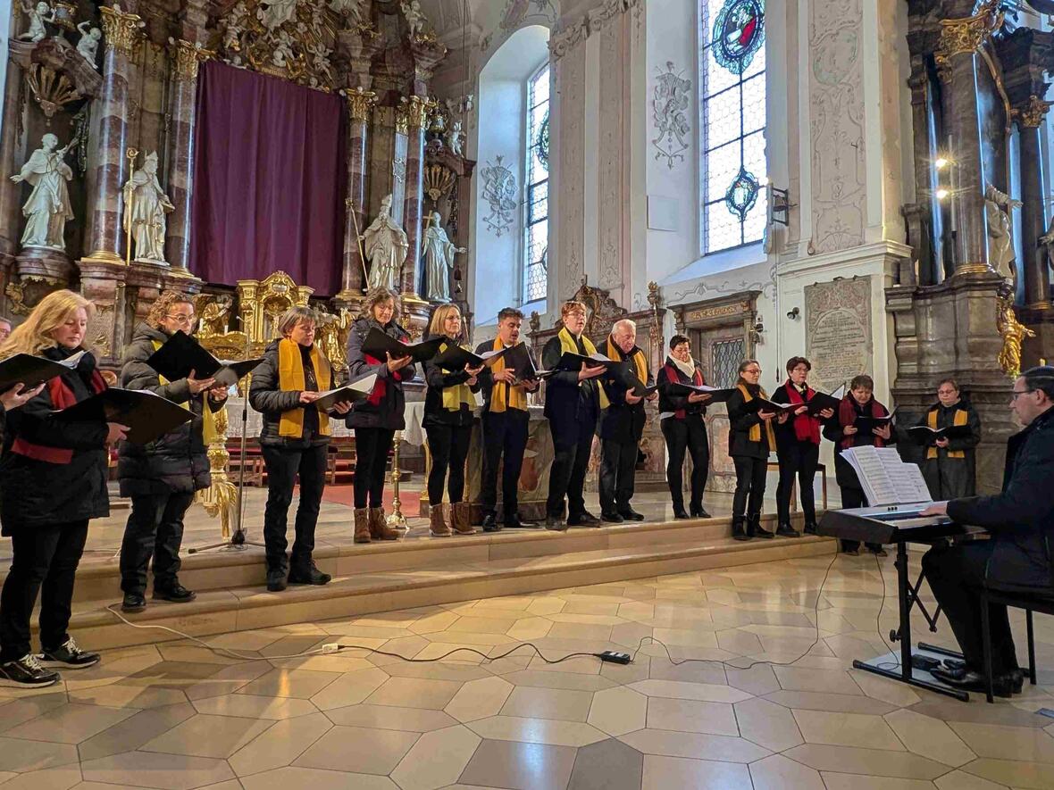 Der Chor Leuchtfeuer mit der "musikalischen Fastenpredigt".