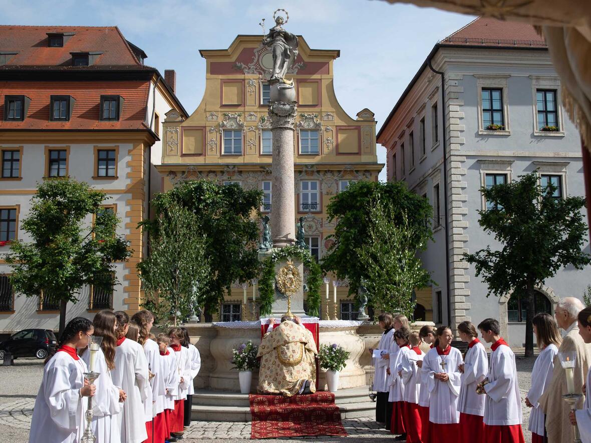 Die Mariensäule am Karlsplatz - Standplatz für den ersten Altar