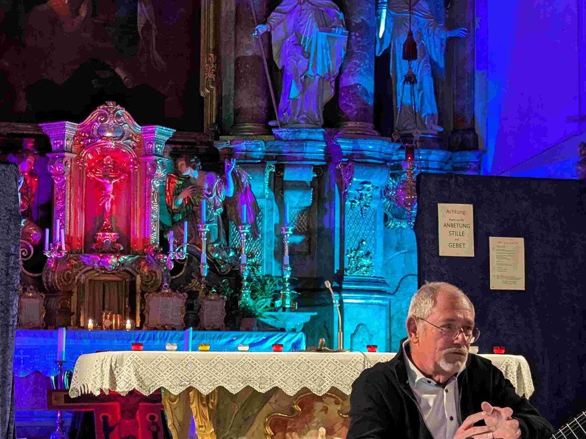 Josi Voigt verzauberte mit seiner Gitarre mit Klänge aus drei Jahrhunderten 
