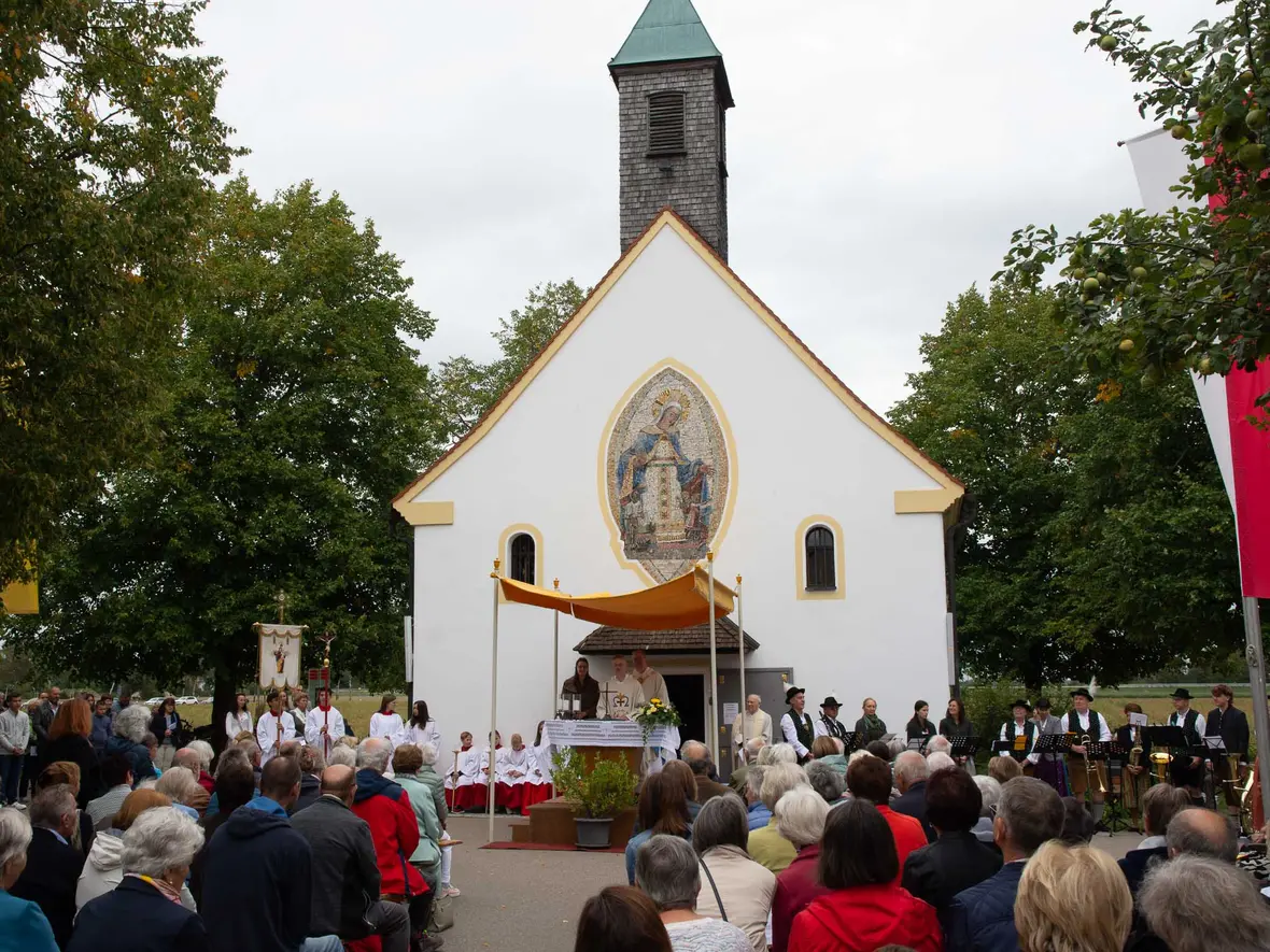 Unter dem Schutz Mariens - wieder versammelten sich an die 300 Gläubige beim Kahlhoffest