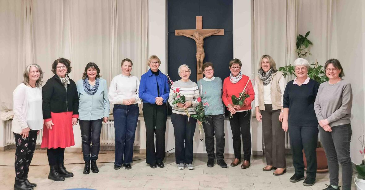 v. l.: Caroline Schönfelder, Susanne Stegmiller, Brigitte Mayer, Andelka Bagaric, Marianne Stößl, Rosi Böhm, Monika Schatzmann, Alberta Mayer, Claudia Leitenstern, Martina Dann, Margit Ettig (nicht im Bild: Eva Müller)                      