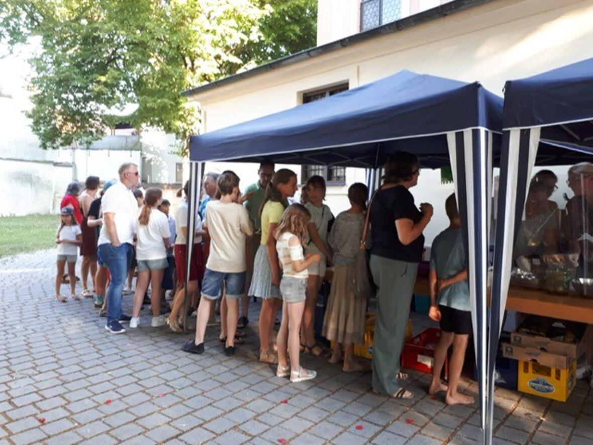 Die Hot Dogs waren am Abend heiß begehrt