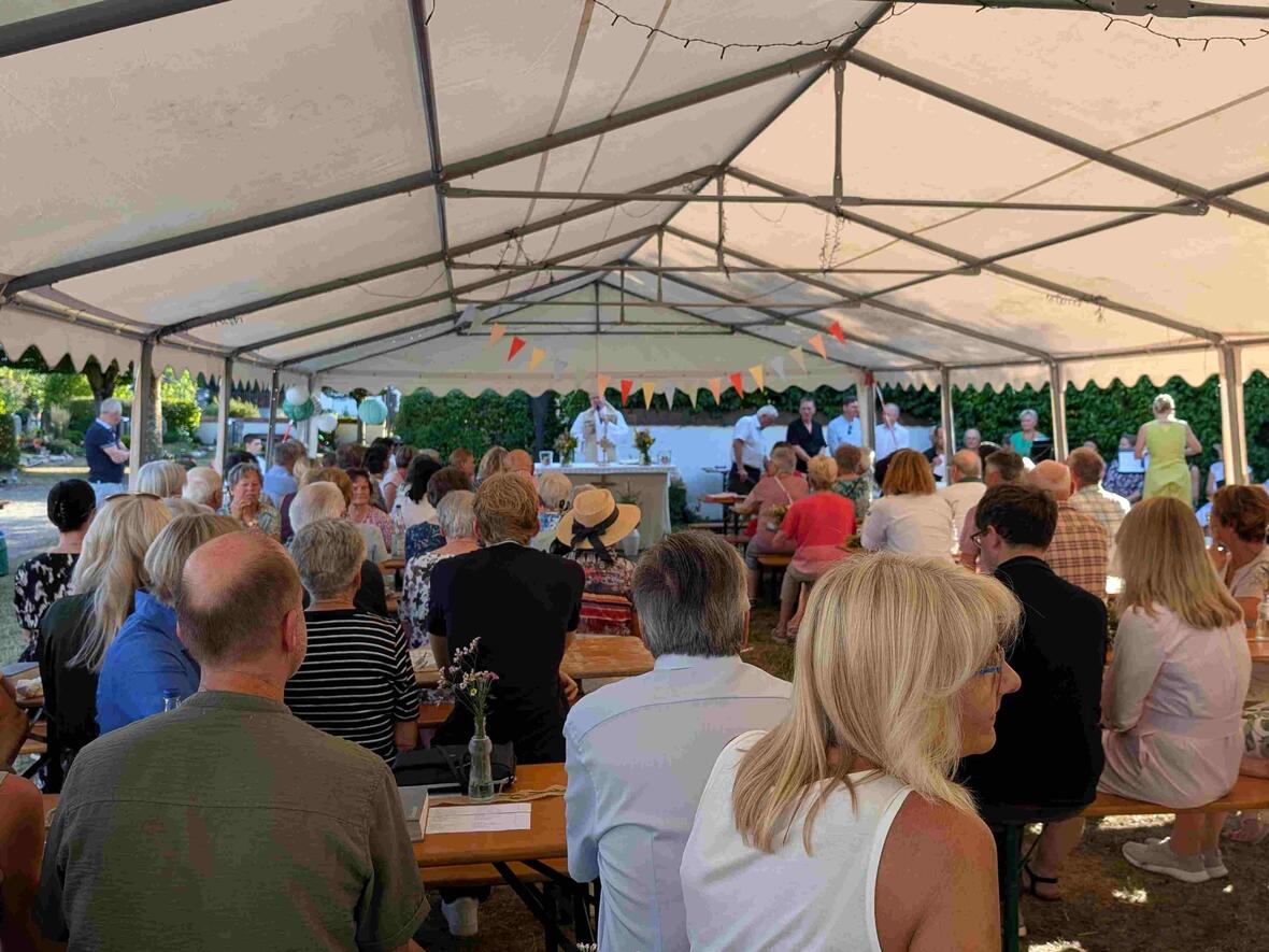 "Full Zelt" in Bittenbrunn