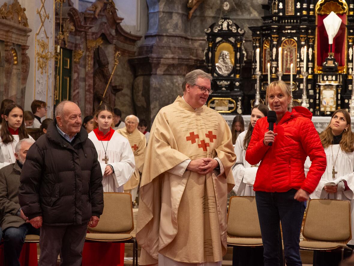 Hans Fischer und Frau Dr. Reichenstein vertraten die Musiker in der "Apostelgruppe".