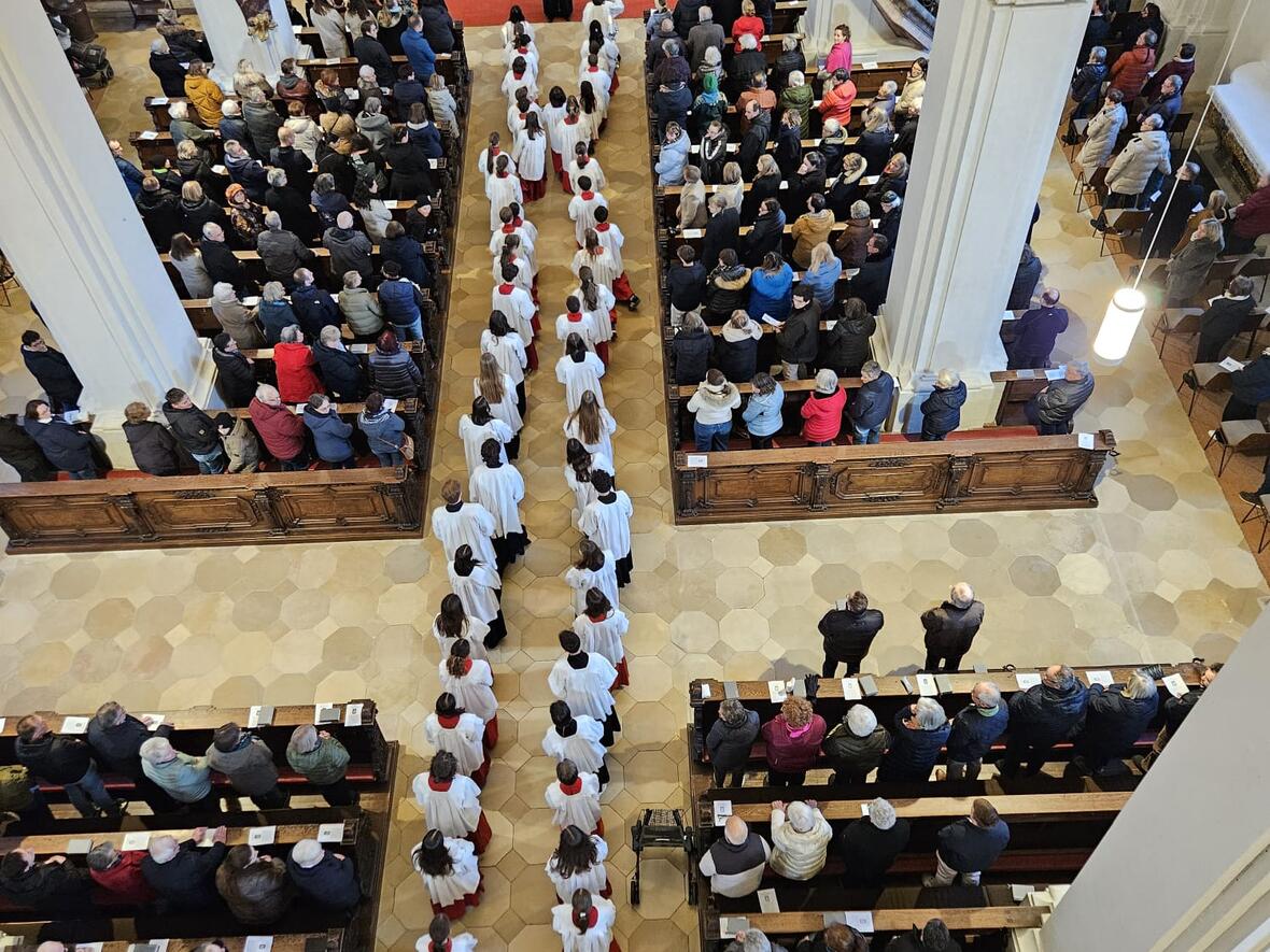 Beeindruckend, wie viele Ministranten aus den versch. Pfarreien dabei waren.