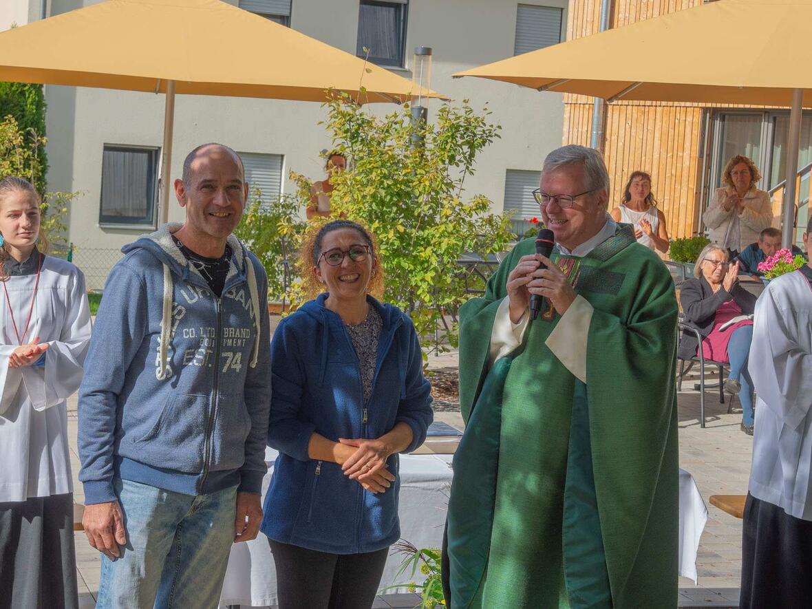 Gratulation an zwei, die vor ein paar Tagen silberne Hochzeit gefeiert hatten