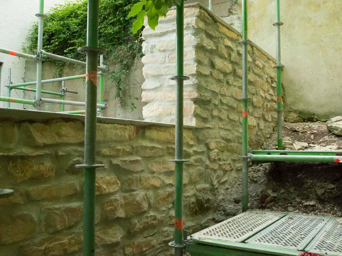 und-bilder-von-der-mauer-am-nachtberg_01_lightbox
