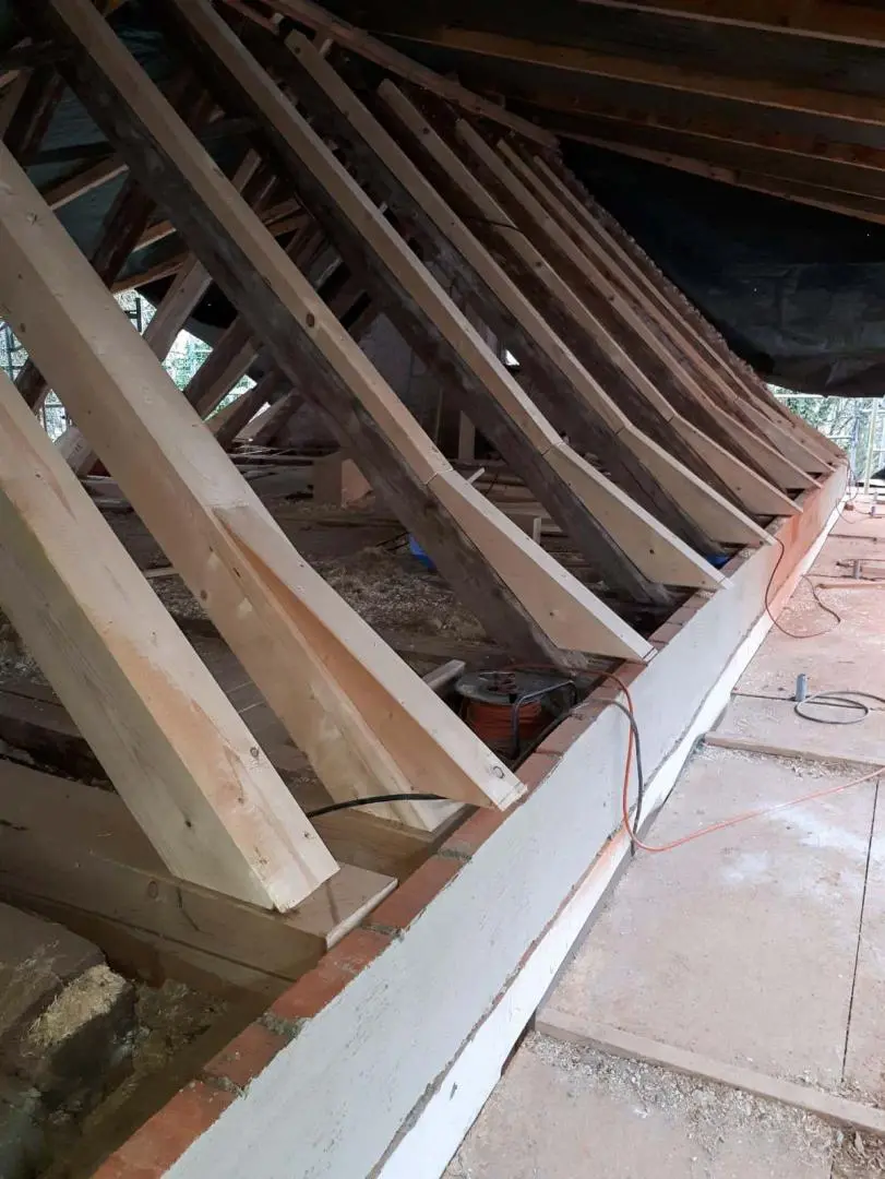 im-dach-der-sakristei-am-30-11-2018_01_lightbox