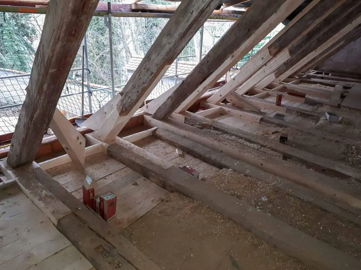 im-dach-der-sakristei-am-30-11-2018_03_lightbox