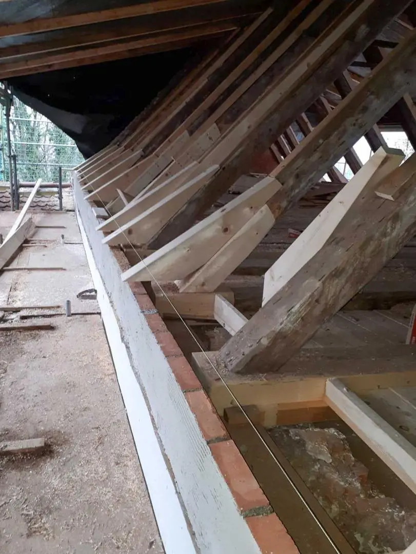 im-dach-der-sakristei-am-30-11-2018_02_lightbox