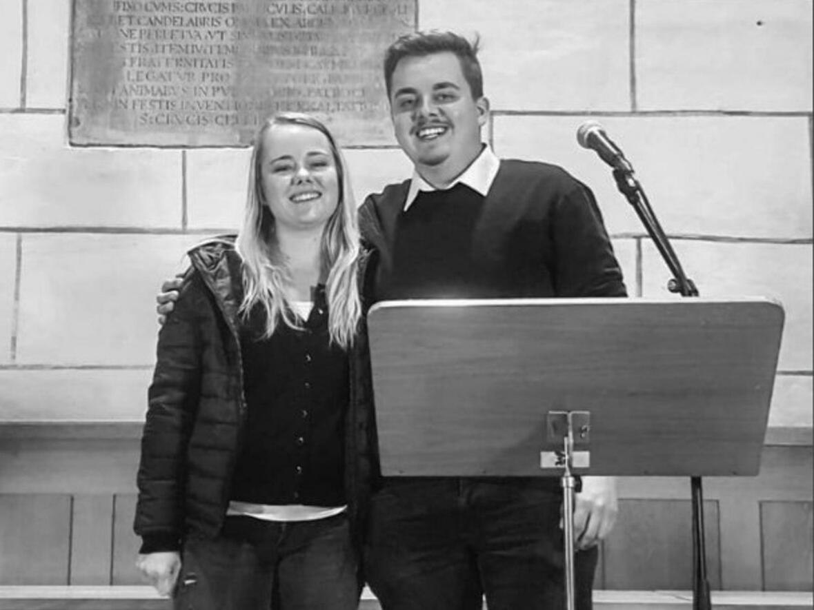 Die Ettig Geschwister nach einem Auftritt im Augsburger Dom