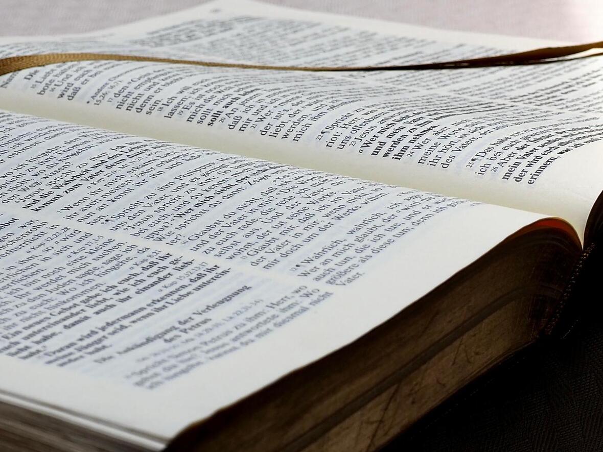 bibel_by_gabi_fleischmann_pfarrbriefservice