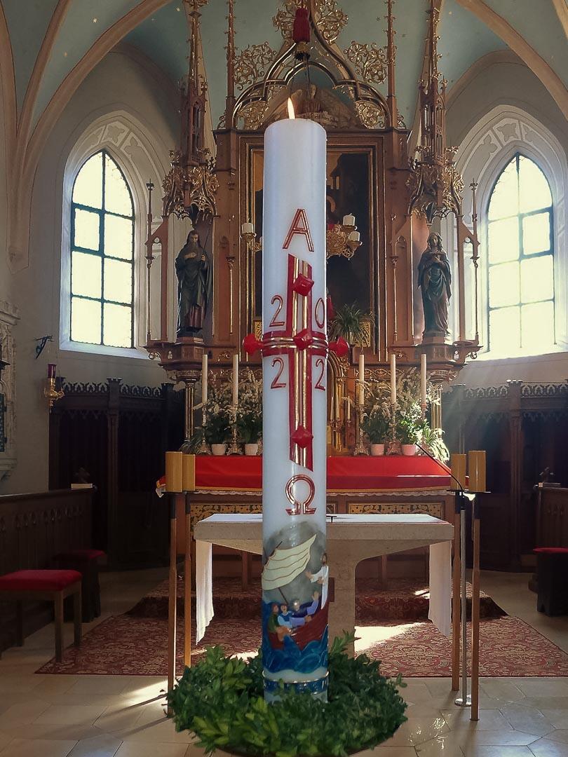 Die Osterkerze in Rohrenfels (Bild: Petra Karpf)