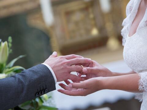 Hochzeit - Trag diesen Ring als Zeichen unserer Liebe und Treue