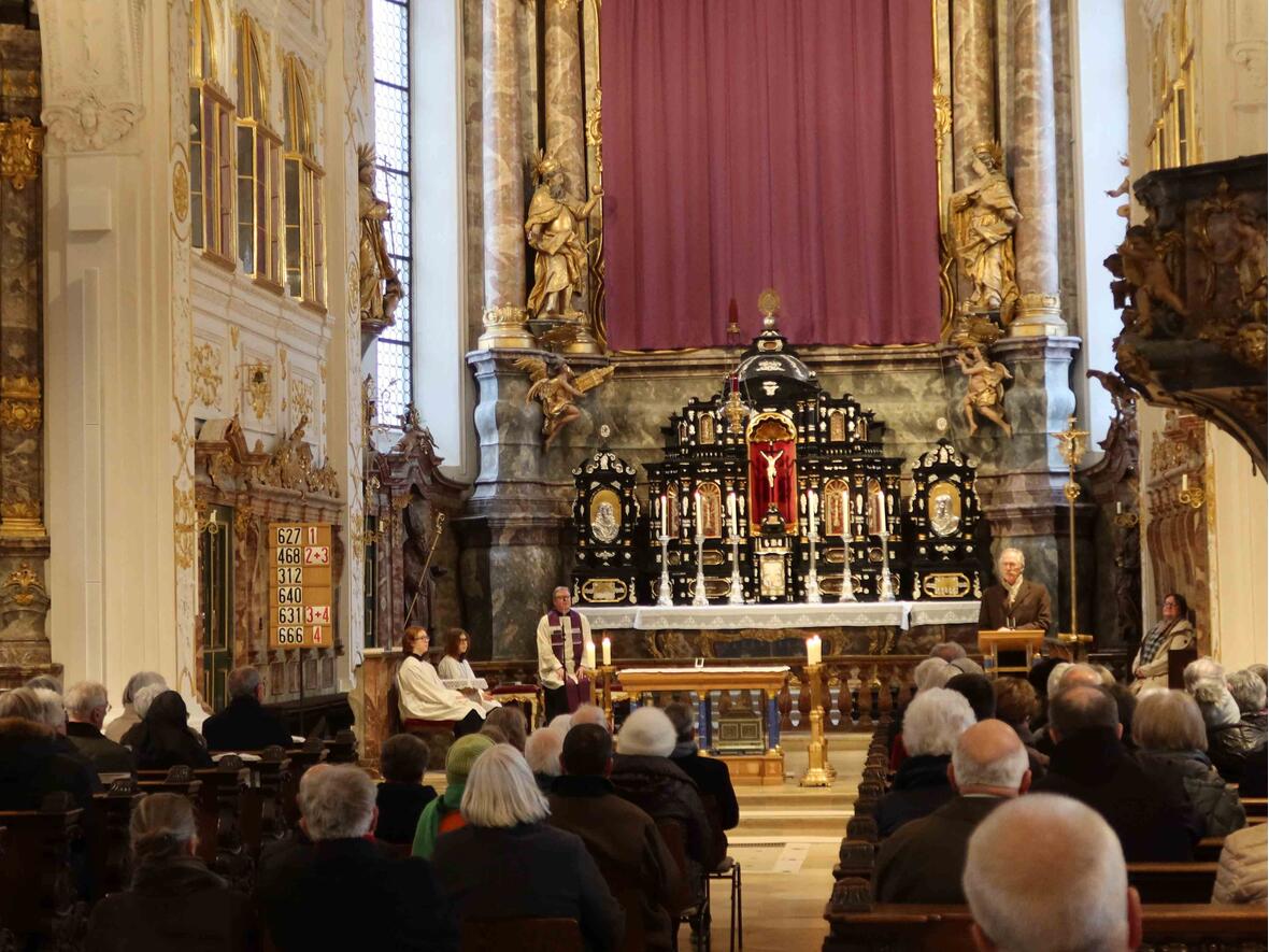 3. Fastenpredigt "Quelle Schöpfung" ... in der vollen Hofkirche.