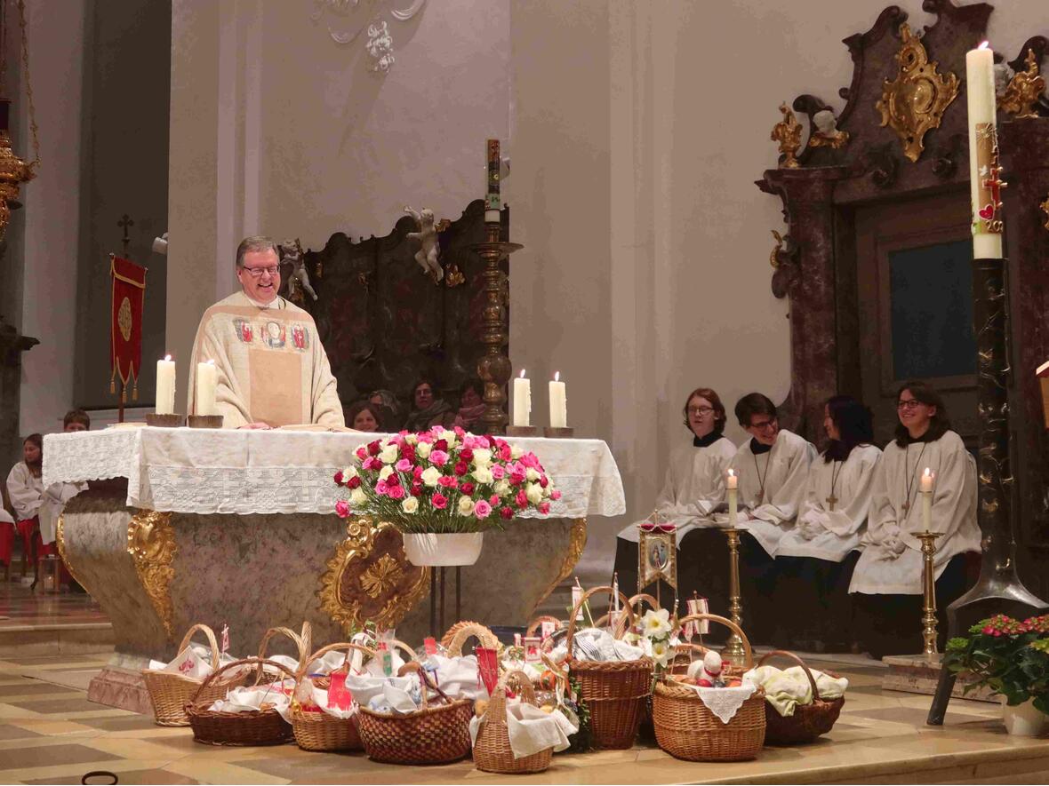Auch Pfarrer Kohler hatte einen Osterwitz zum Abschluss der Osternacht.